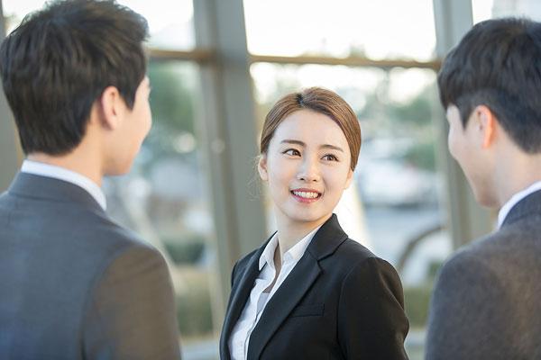 香港旅游发展局：上半年访港旅客约2400万人次 同比增长12%