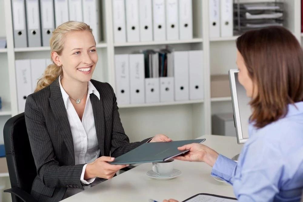 在尽心尽力中树牢为民情怀——贯彻落实市两会精神系列评论之三