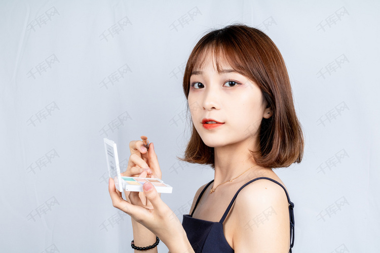 广湛高铁佛山站主站房主体结构完工